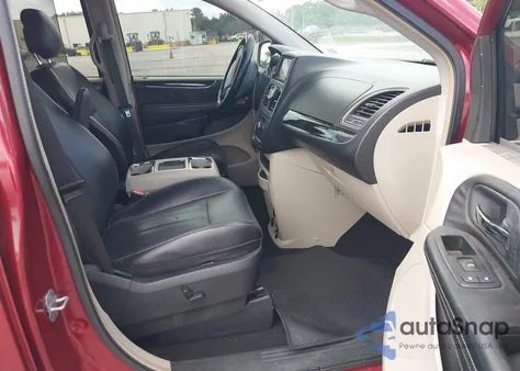 2013 Chrysler Town & Country Touring-L z USA, uszkodzony, nr VIN 2C4RC1CG7DR585264